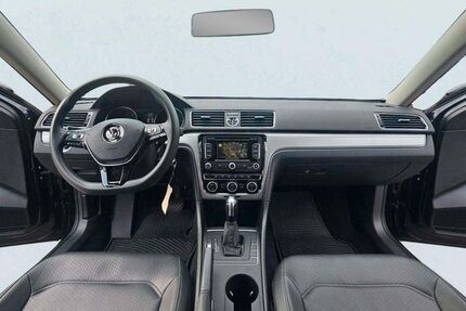 VW Passat 75.800 km 10.999 &euro; Gelsenkirchen 45897