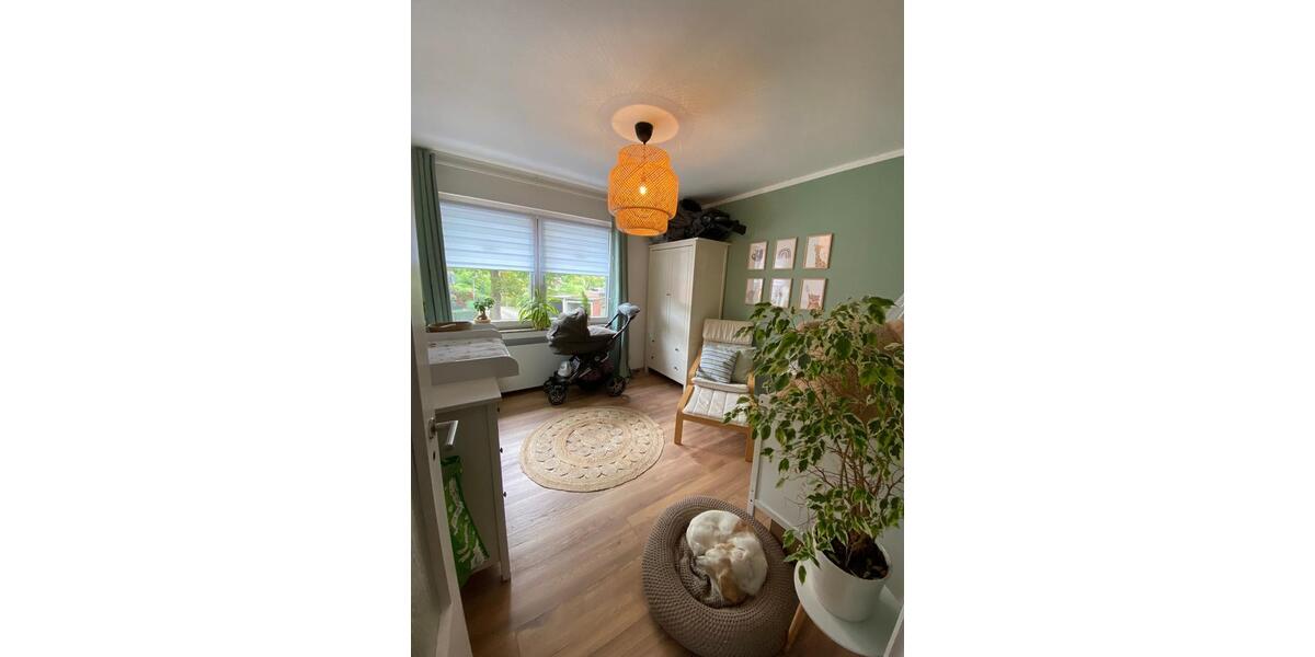 Wohnung etwa 90qm zu vermieten ab Mai 2026 2 zimmer