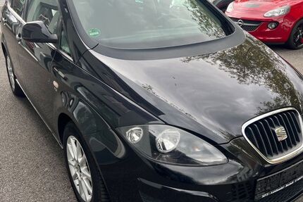 Seat Altea 172.000 km 3.499 &euro; Recklinghausen 45663