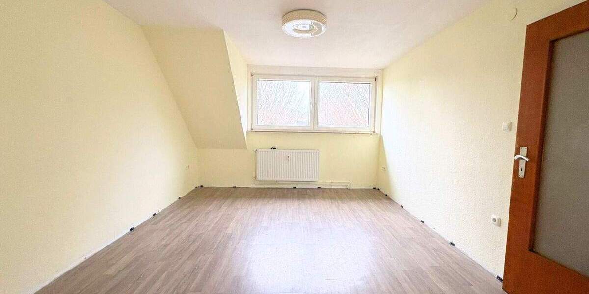 Etagenwohnung Gelsenkirchen Neustadt - 3 Zimmer, 80 m&sup2;, 490&euro; | Angebot:24269229