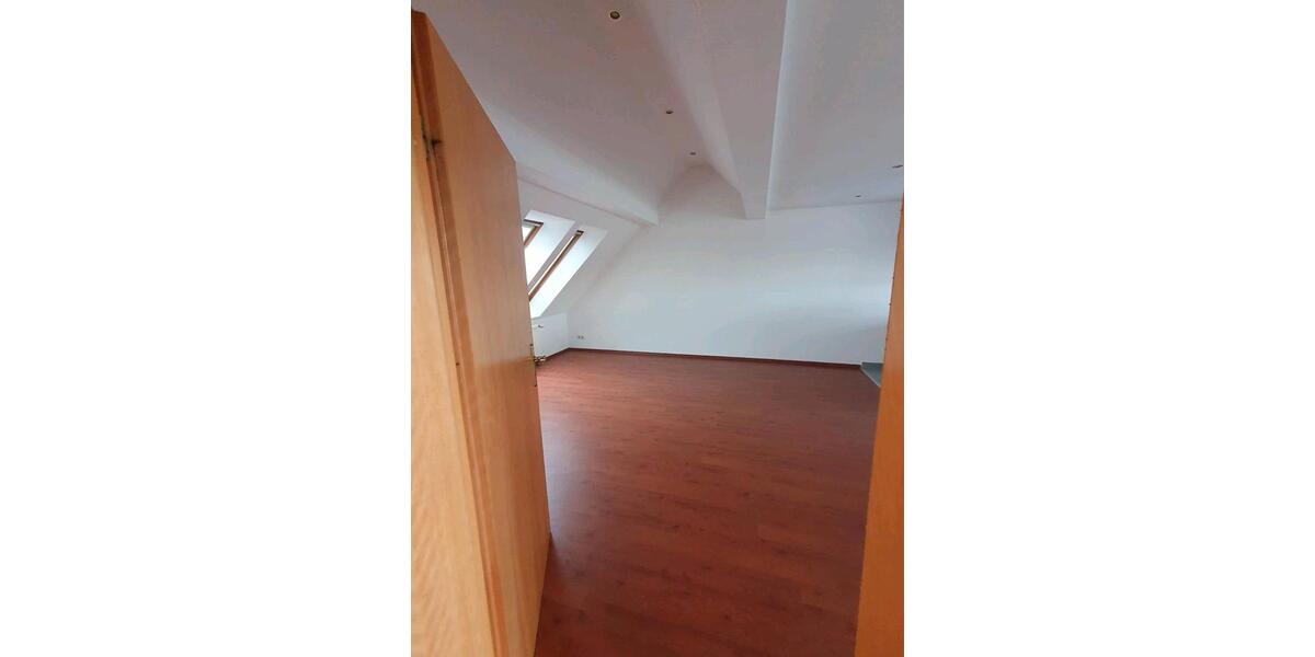 Dachgeschoßwohnung Gelsenkirchen - 2 Zimmer, 98 m&sup2;, 129.000&euro; | Angebot:25832405