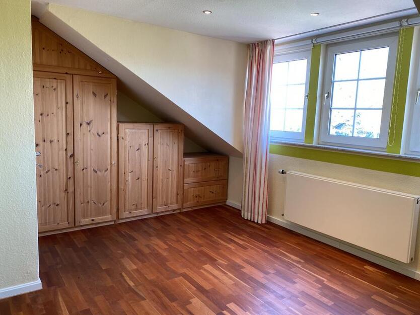 Gepflegtes Einfamilienhaus mit PV-Anlage & Garage in Meerbusch