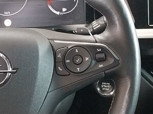 Opel Grandland X Elegance NAVI CARPLAY SHZ MATRIX ACC E 62.053 km 24.390 &euro; HAAN 42781