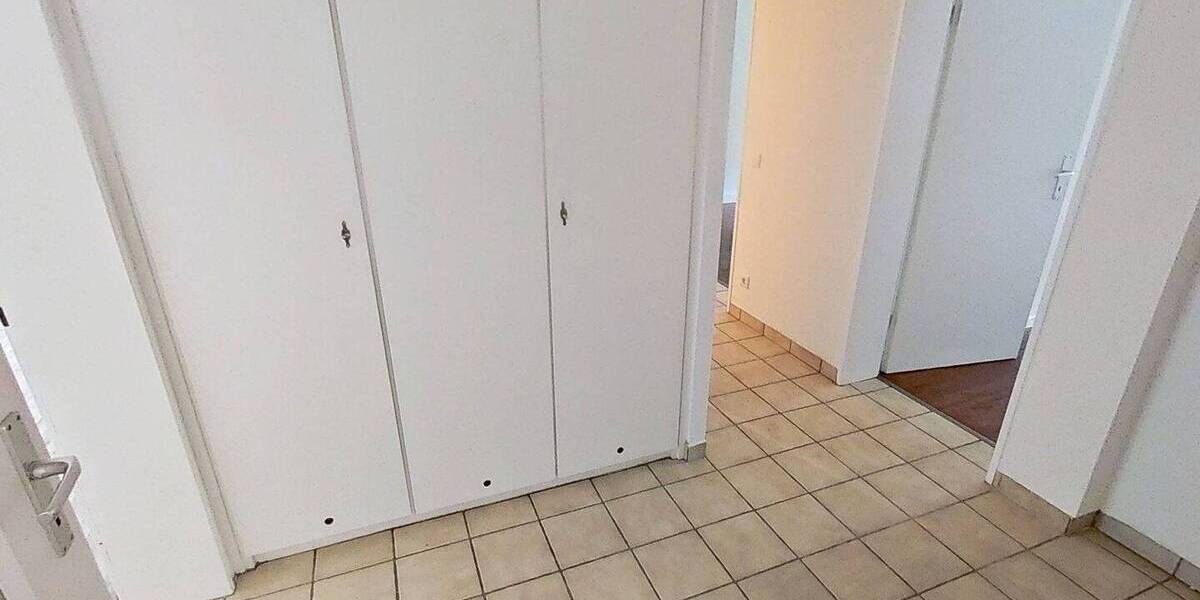 Etagenwohnung Duisburg Neumühl - 3 Zimmer, 81 m&sup2;, 599&euro; | Angebot:26920203