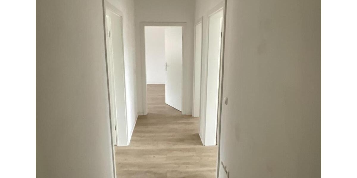 Etagenwohnung Duisburg Duisburg-Mitte - 3 Zimmer, 75 m&sup2;, 609&euro; | Angebot:26652159