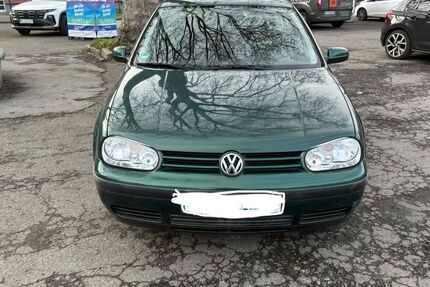 VW Golf 80.924 km 3.000 &euro; Gelsenkirchen 46899
