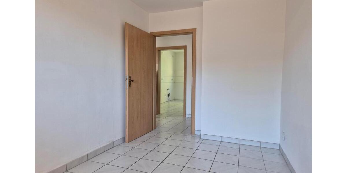 Dachgeschoßwohnung Bochum Günnigfeld - 3 Zimmer, 68 m&sup2;, 480&euro; | Angebot:26444038