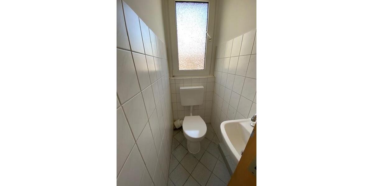 Etagenwohnung Duisburg Rheinhausen - 4 Zimmer, 77 m&sup2;, 599&euro; | Angebot:25868101