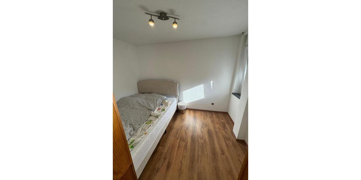 Etagenwohnung Essen Stadtbezirk IV - 5 Zimmer, 125 m&sup2;, 230.000&euro; | Angebot:27499345
