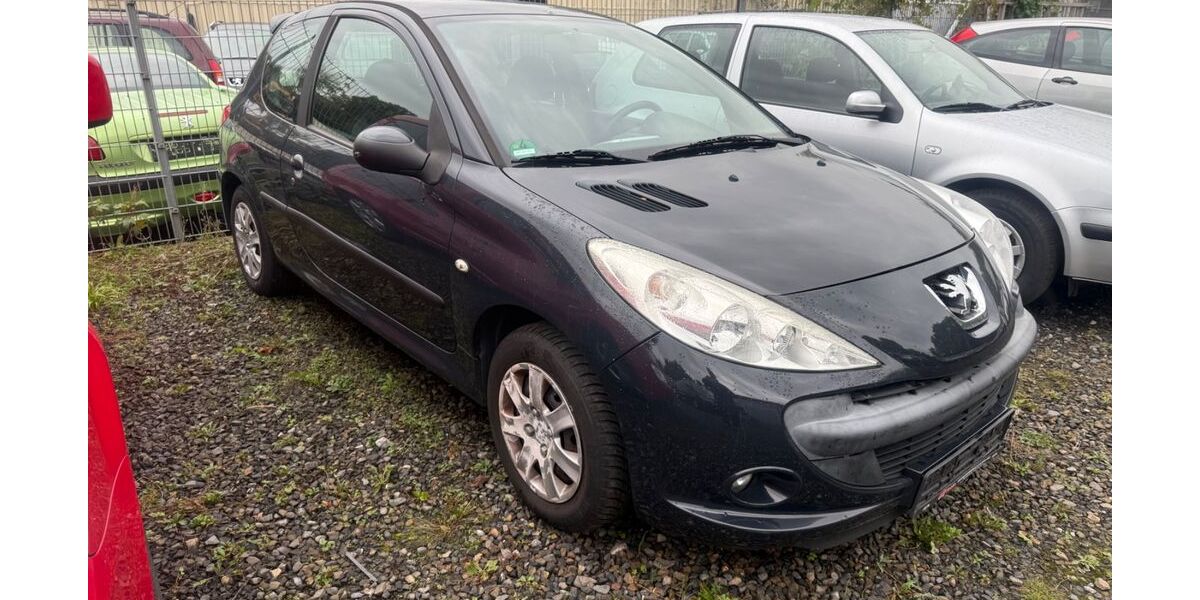 Peugeot 206 113.000 km 2.500 &euro; Essen 45356