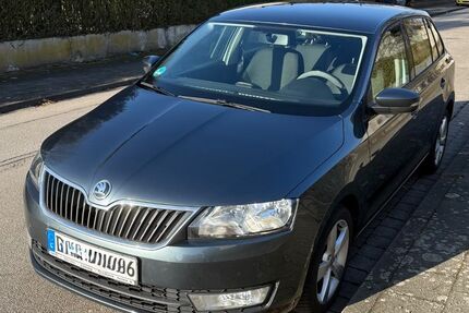 Skoda Rapid 142.000 km 7.700 &euro; Duisburg 47229