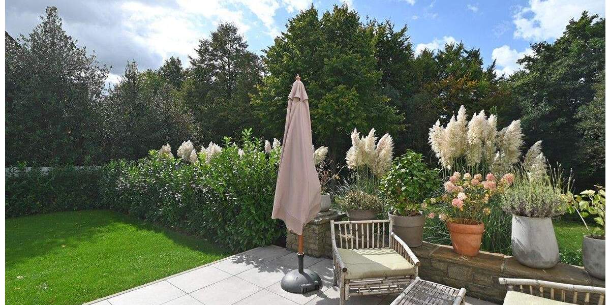 Einfamilienhaus Essen Bredeney - 1 Zimmer, 330 m&sup2;, 5.500&euro; | Angebot:25663258