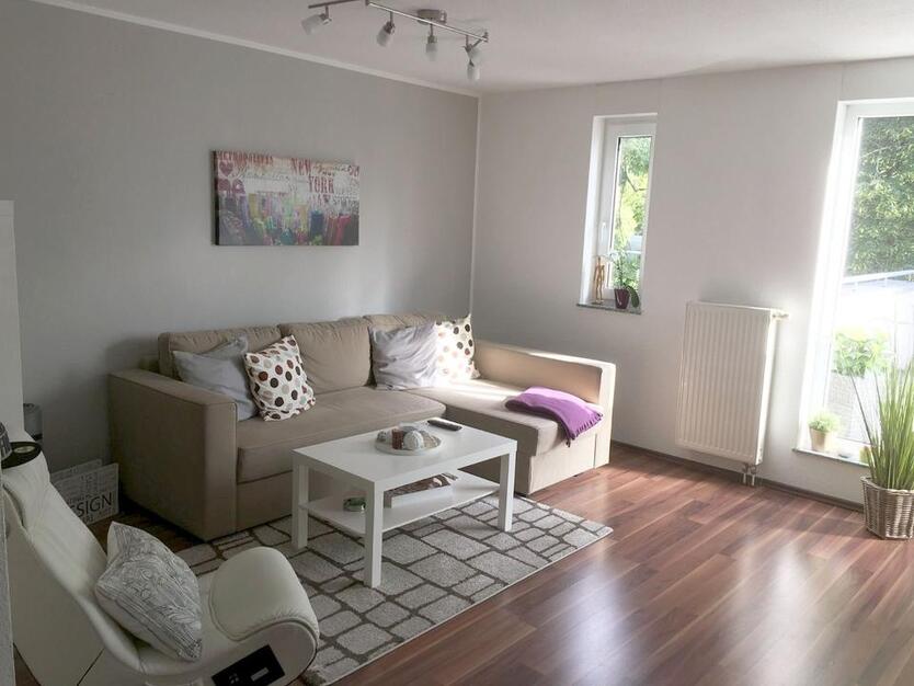 Kleine 2-Zi.-Wohnung, modern, ruhige Innenstadtlage von Solingen zimmer