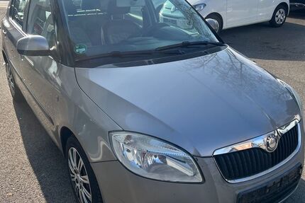 Skoda Fabia 145.000 km 2.699 &euro; Recklinghausen 45663