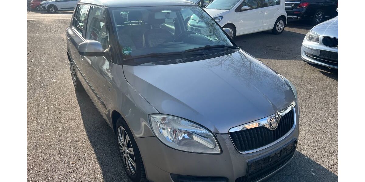Skoda Fabia 145.000 km 2.699 &euro; Recklinghausen 45663