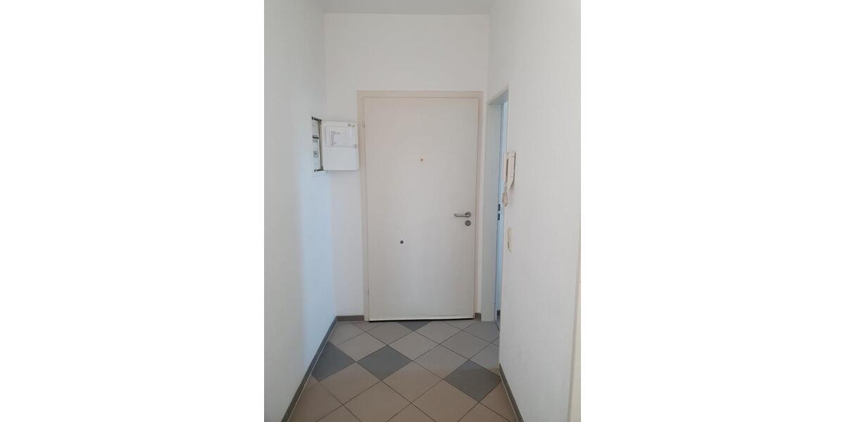 Dachgeschoßwohnung Essen Huttrop - 3 Zimmer, 67 m&sup2;, 109.000&euro; | Angebot:27446984