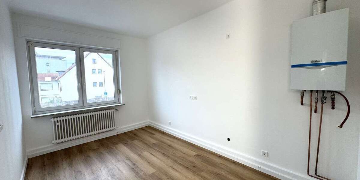 Helle frisch sanierte 2,5 Zimmer Wohnung in Bestlage von Wattenscheid – direkt am Aldi & Netto 2 zimmer