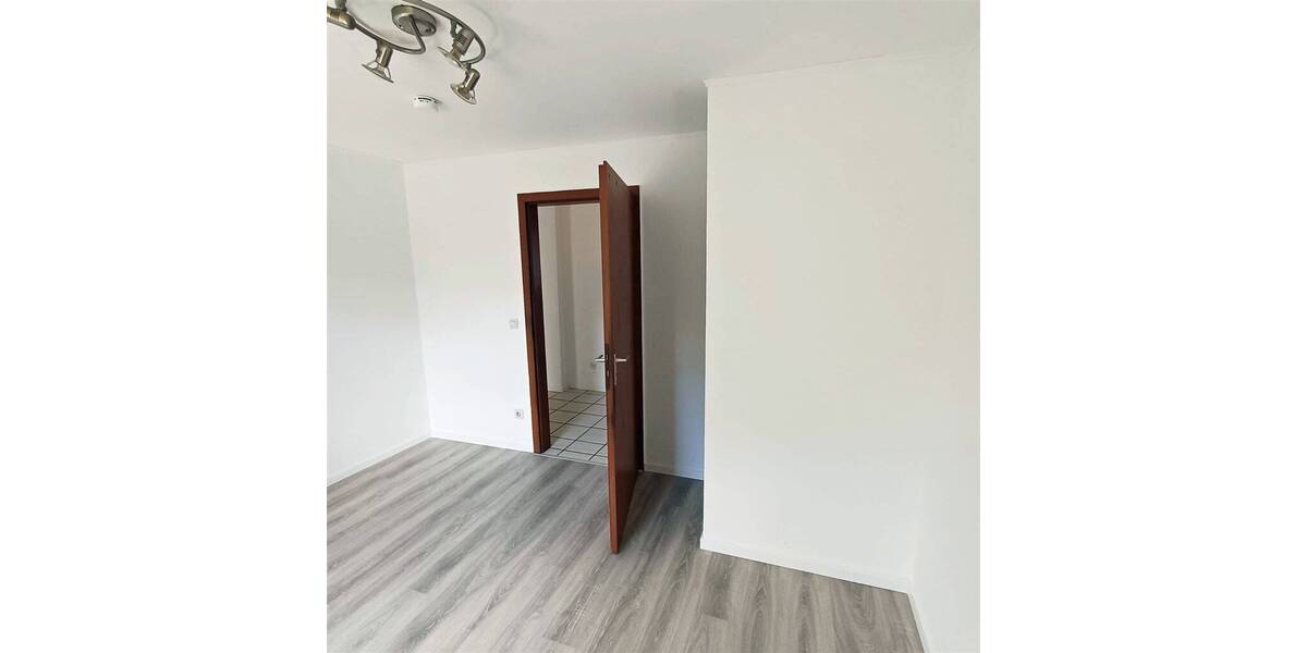 Etagenwohnung Gelsenkirchen Schalke-Nord - 3 Zimmer, 61 m&sup2;, 355&euro; | Angebot:26917420