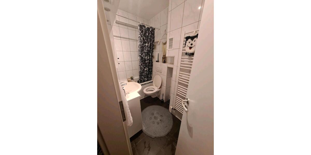 Etagenwohnung Wuppertal Sedansberg - 2 Zimmer, 67 m&sup2;, 160.000&euro; | Angebot:25513011