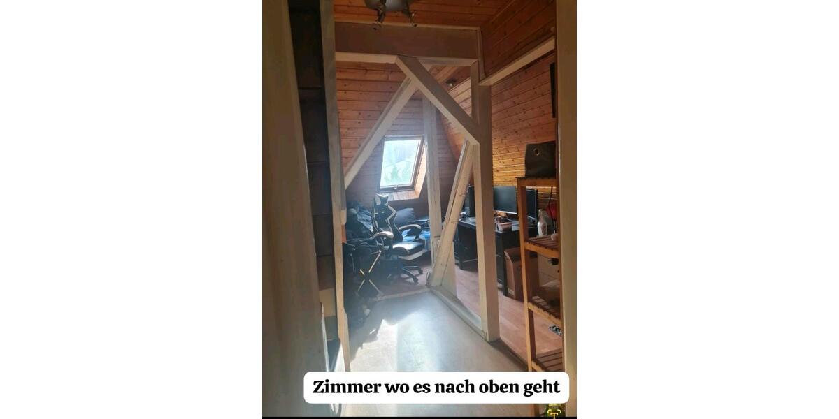 Dachgeschoßwohnung Essen Stadtbezirk V - 3 Zimmer, 92 m&sup2;, 650&euro; | Angebot:25654724