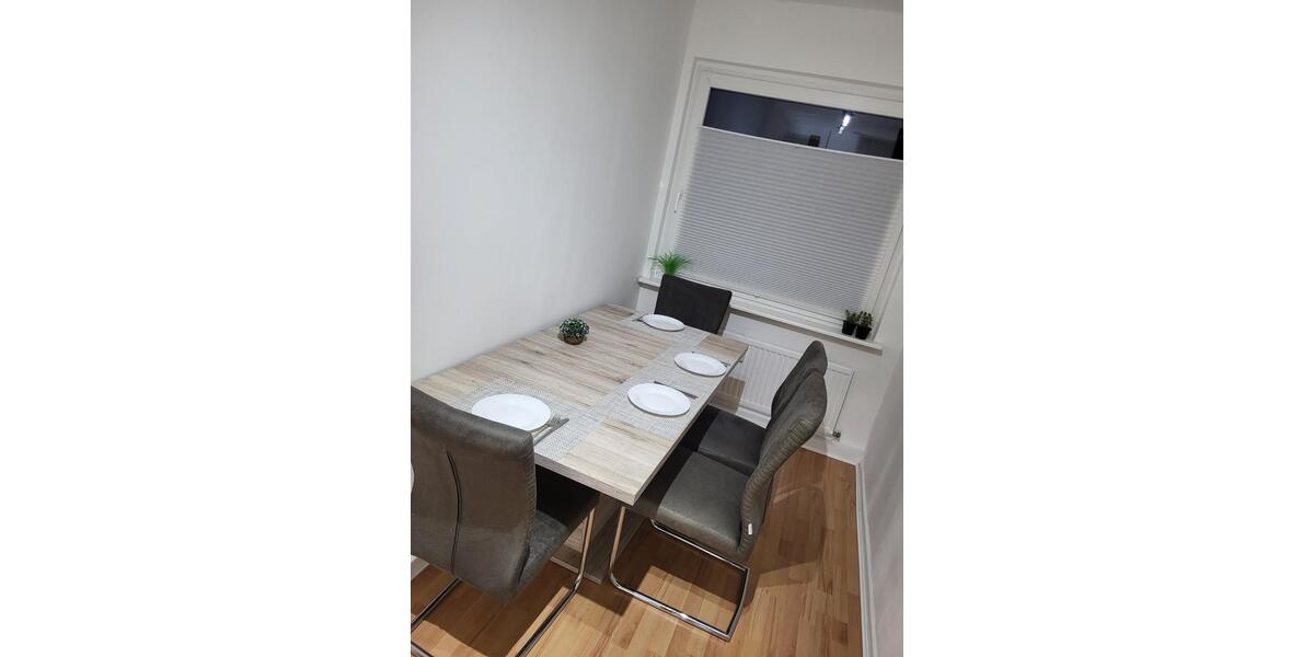 Etagenwohnung Duisburg Mittelmeiderich - 2 Zimmer, 55 m&sup2;, 980&euro; | Angebot:25796056