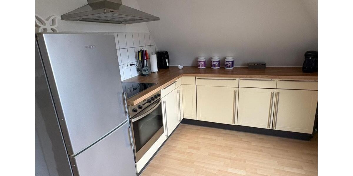 Dachgeschoßwohnung Mülheim an der Ruhr Rechtsruhr-Nord - 2 Zimmer, 70 m&sup2;, 400&euro; | Angebot:25067678