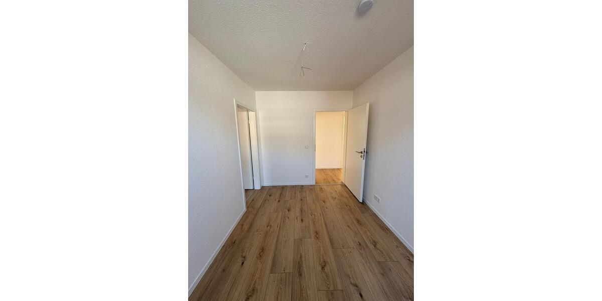 Dachgeschoßwohnung Essen Stadtbezirk VII - 3 Zimmer, 62 m&sup2;, 560&euro; | Angebot:24671020