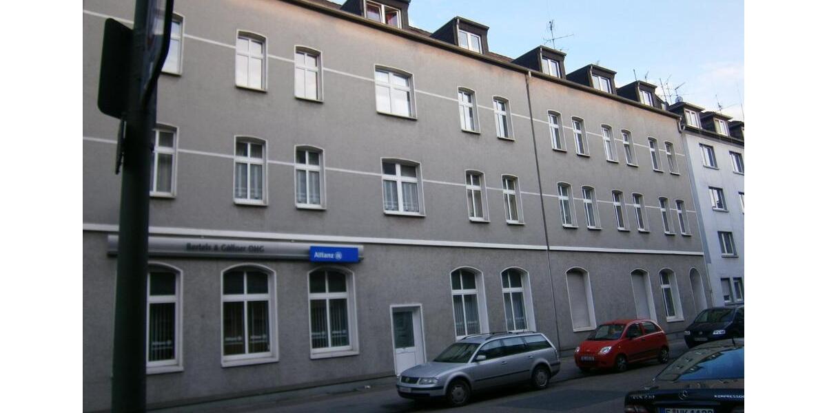 Preis Reduziert! Schöne 55 qm DG-Wohnung in GE Bulmke günstig. 2 zimmer