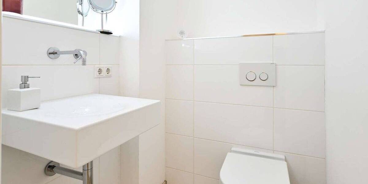 Komfortabel, ruhig, begehrt -Ruheoase in zentraler Lage -Wohnen mit Garten und Tiefgaragenstellplatz 3 zimmer