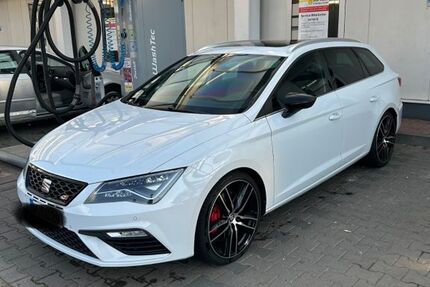 Seat Leon 98.700 km 21.600 &euro; Wuppertal 42279