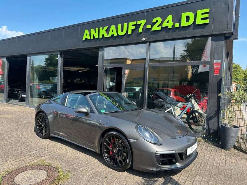 911