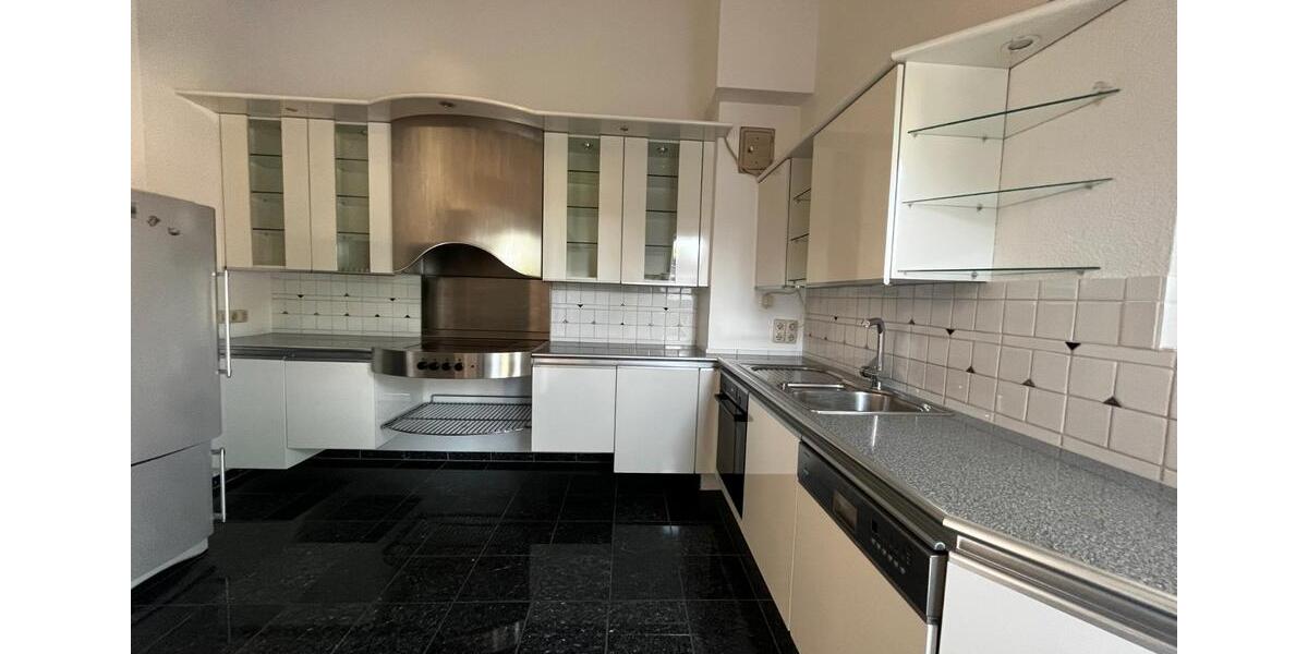Etagenwohnung Essen Stadtbezirk III - 4 Zimmer, 146 m&sup2;, 399.000&euro; | Angebot:27457632