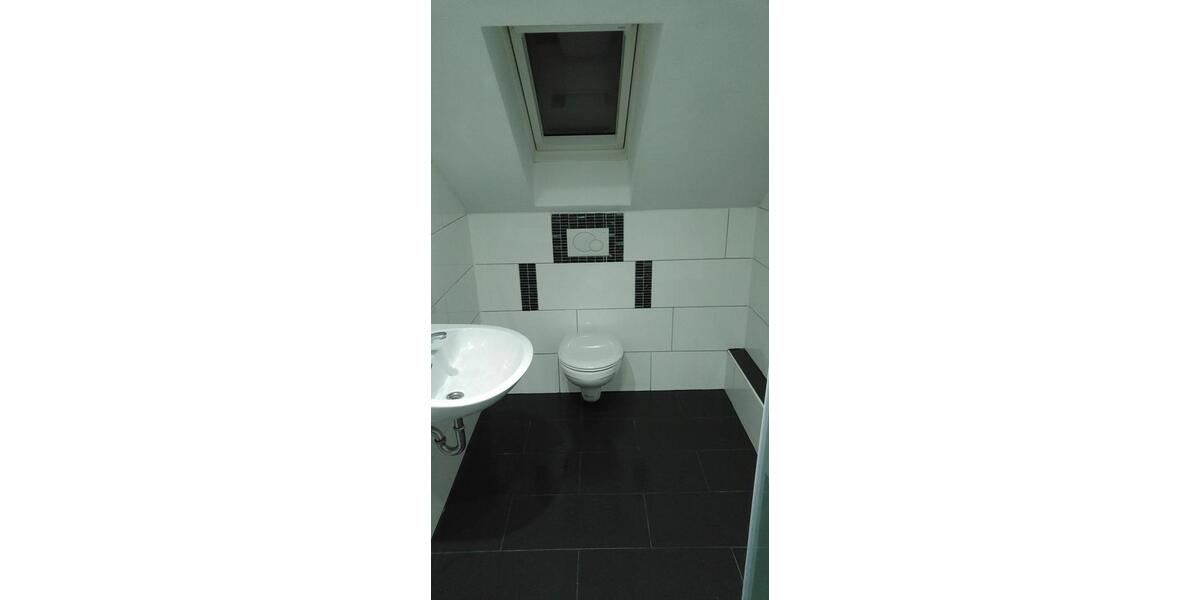 Dachgeschosswohnung Stadtmitte 1 zimmer