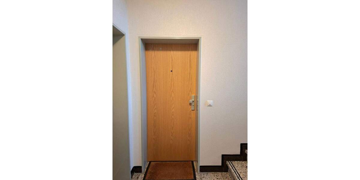 Attraktive 3-Zimmer-Wohnung mit großem Balkon & eigenem PKW-Stellplatz 3 zimmer