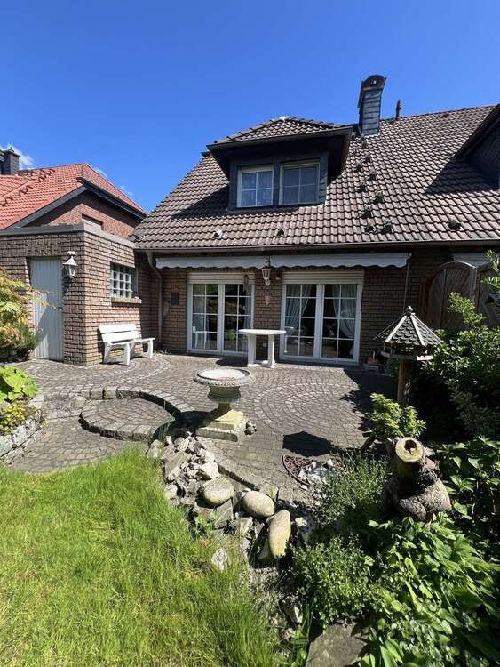 Haus zum Kaufen in Duisburg 595.000 € 139.28 m²