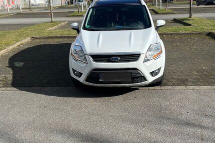 Ford Kuga 182.000 km 7.199 &euro; Bottrop 46238
