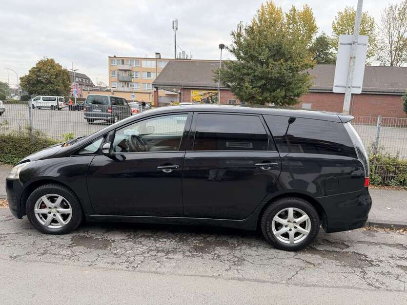 Mitsubishi Grandis 249.000 km 5.000 € duisburg 47259