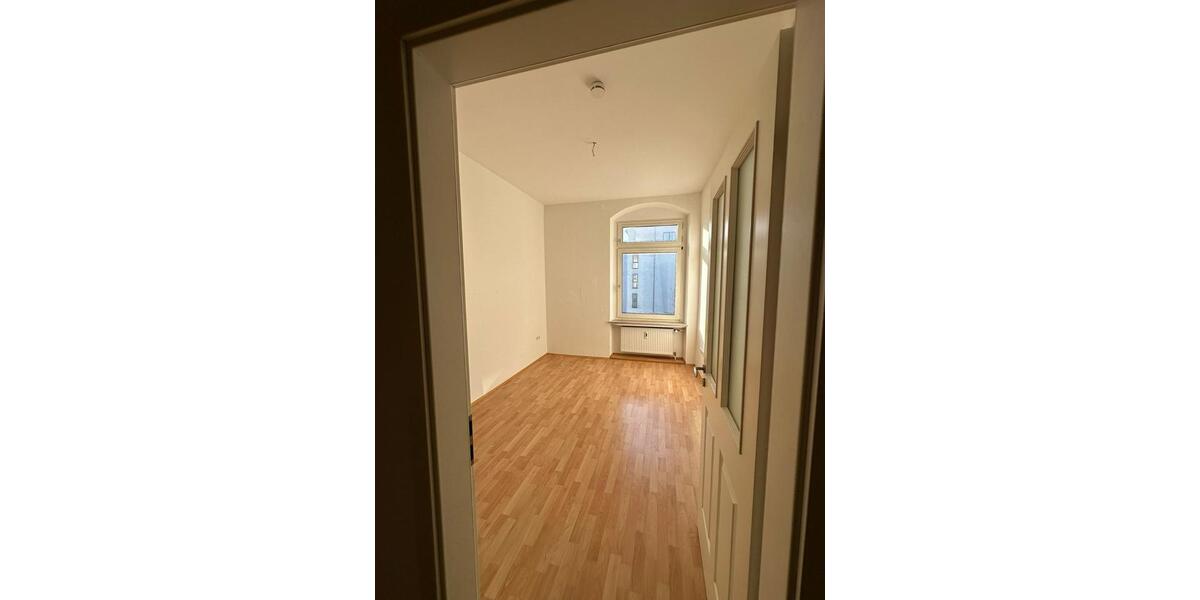 Altbau 4 Zimmer Wohnung in der Innenstadt! 4 zimmer