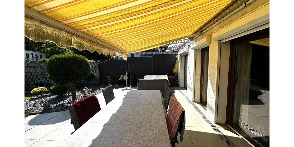 Doppelhaushälfte mit großem Garten und Garage in Essen-Karnap! 6 zimmer