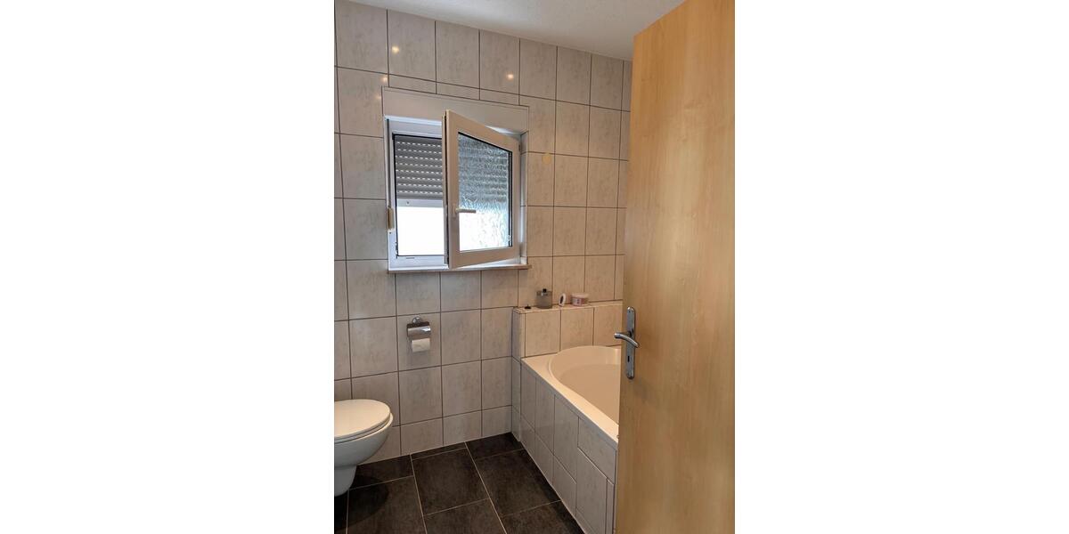 Reihenhaus Duisburg Beeck - 5 Zimmer, 135 m&sup2;, 318.000&euro; | Angebot:27496814