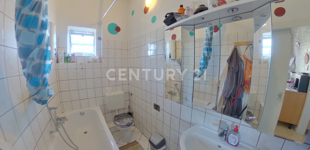 Aufgepasst! Entwicklungsfähiges Zinshaus mit angrenzendem Bau-Gewerbegrundstück - Mehrfamilienhaus, Wohnhaus Castrop-Rauxel Habinghorst Rauxel Habinghorst | Angebot:23544542