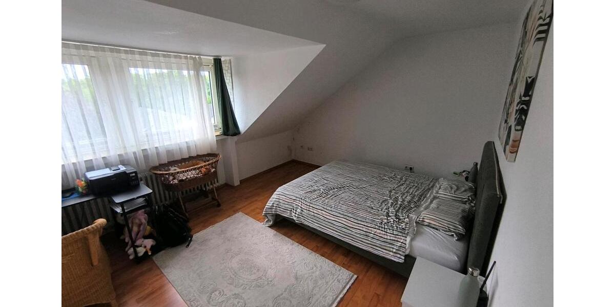 Dachgeschoßwohnung Essen Stadtbezirk V - 2 Zimmer, 60 m&sup2;, 620&euro; | Angebot:26468178