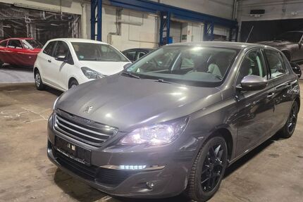 Peugeot 308 70.000 km 10.790 &euro; Wuppertal 42349