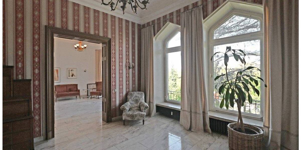 Etagenwohnung Essen Werden - 6 Zimmer, 214 m&sup2;, 634.000&euro; | Angebot:23516050