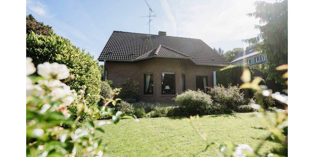 Einfamilienhaus Essen Kettwig - 3 Zimmer, 140 m&sup2;, 649.000&euro; | Angebot:24579551