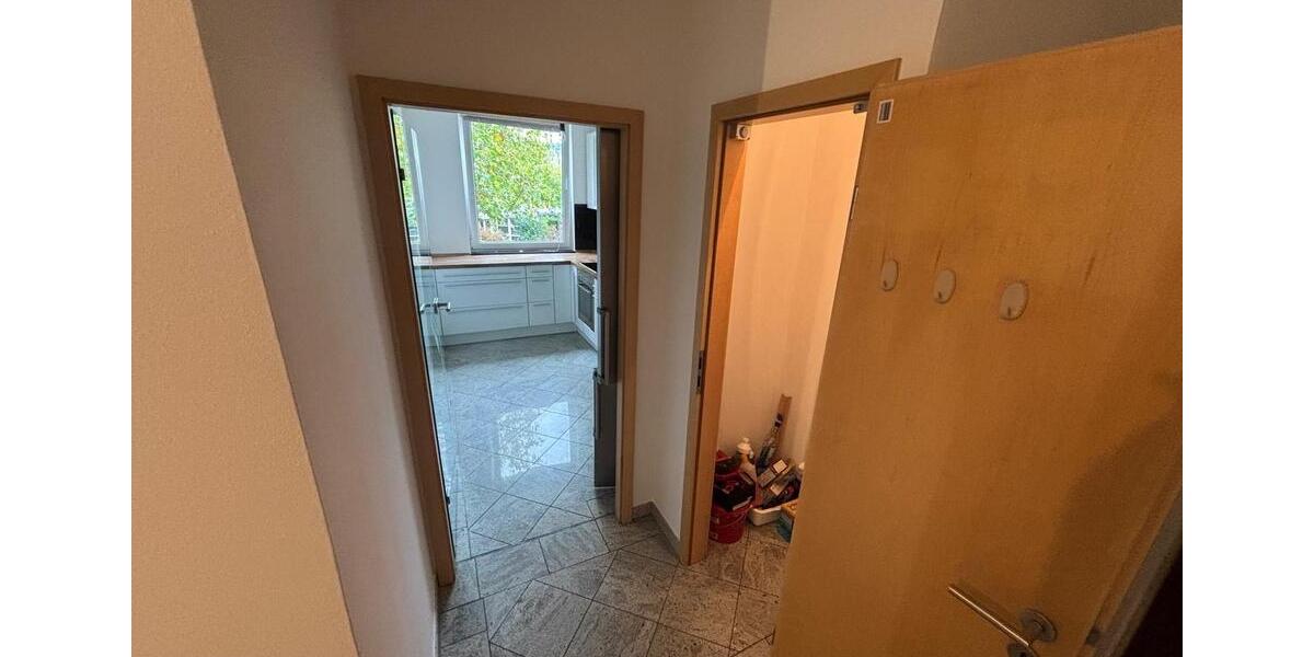 Etagenwohnung Erkrath - 3 Zimmer, 89 m&sup2;, 3.500&euro; | Angebot:26414750