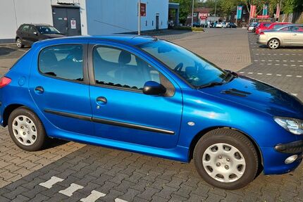 Peugeot 206 90.800 km 2.400 &euro; Oberhausen 46117
