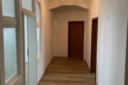 Modernisierte Altbauwohnung–zentrale Wohnlage in Essen-Kupferdreh 5 zimmer