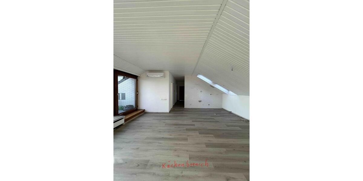 Helle Dachgeschosswohnung im Herzen von Stiepel 4 zimmer
