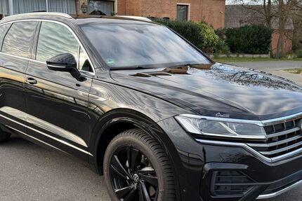 VW Touareg 33.500 km 60.900 &euro; Schermbeck 46514